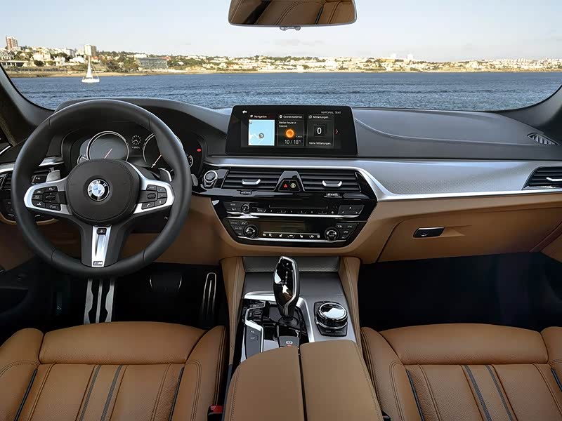 宝马(进口) 宝马5系(进口) 2017款 540i sdrive