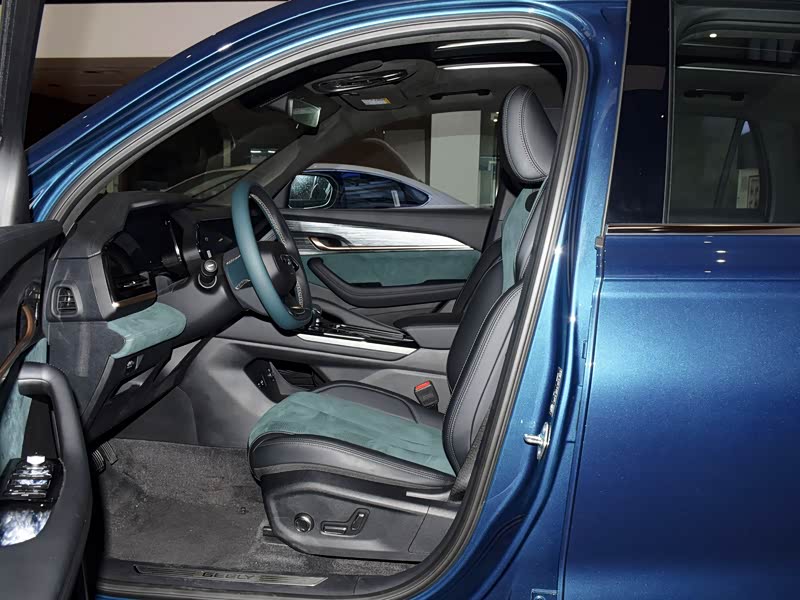 吉利汽车 星越l 2021款 2.0td dct evo两驱尊贵型