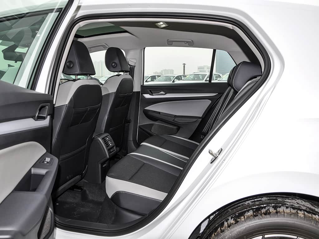 一汽-大众 高尔夫 2021款 200tsi dsg pro