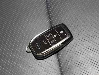 5l hv豪华版 报价】威尔法图片_配置_榆林新铭洋丰田-汽车之家