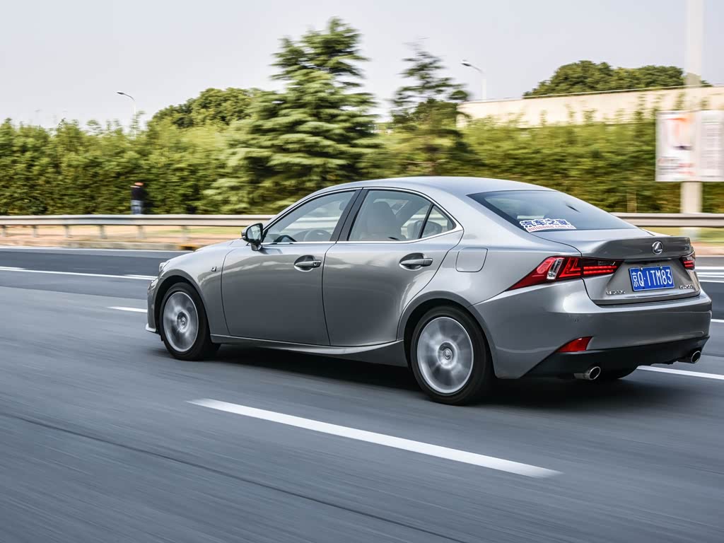 雷克萨斯 雷克萨斯is 2015款 200t f sport