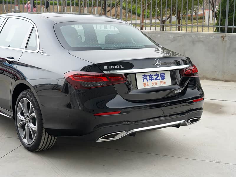 北京奔驰 奔驰e级 2021款 改款 e 300 l 运动时尚型
