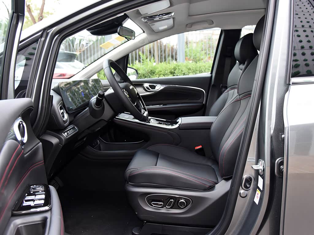 广汽埃安 aion v 2021款 进化版 80 智领版