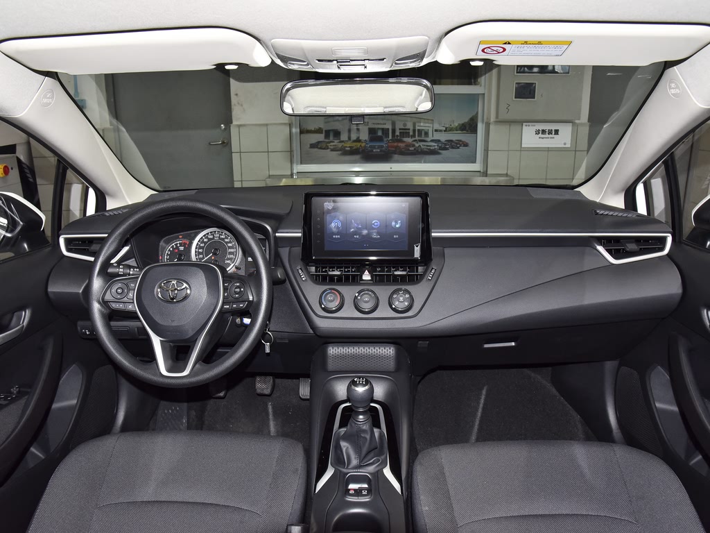 一汽丰田 卡罗拉 2021款 tnga 1.5l 手动先锋版
