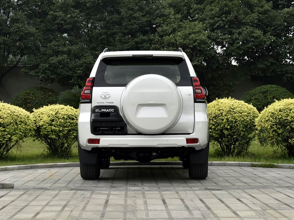 一汽丰田 普拉多 2018款 3.5l 自动tx-l后挂备胎