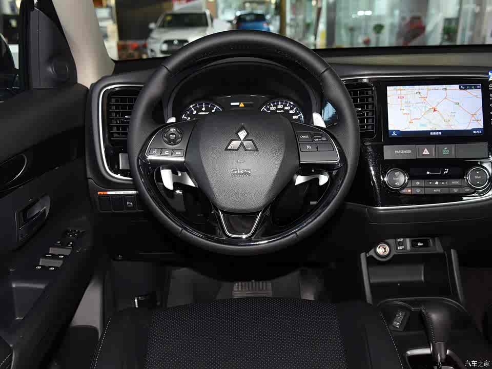 广汽三菱 欧蓝德 2016款 2.4l 四驱豪华版 7座