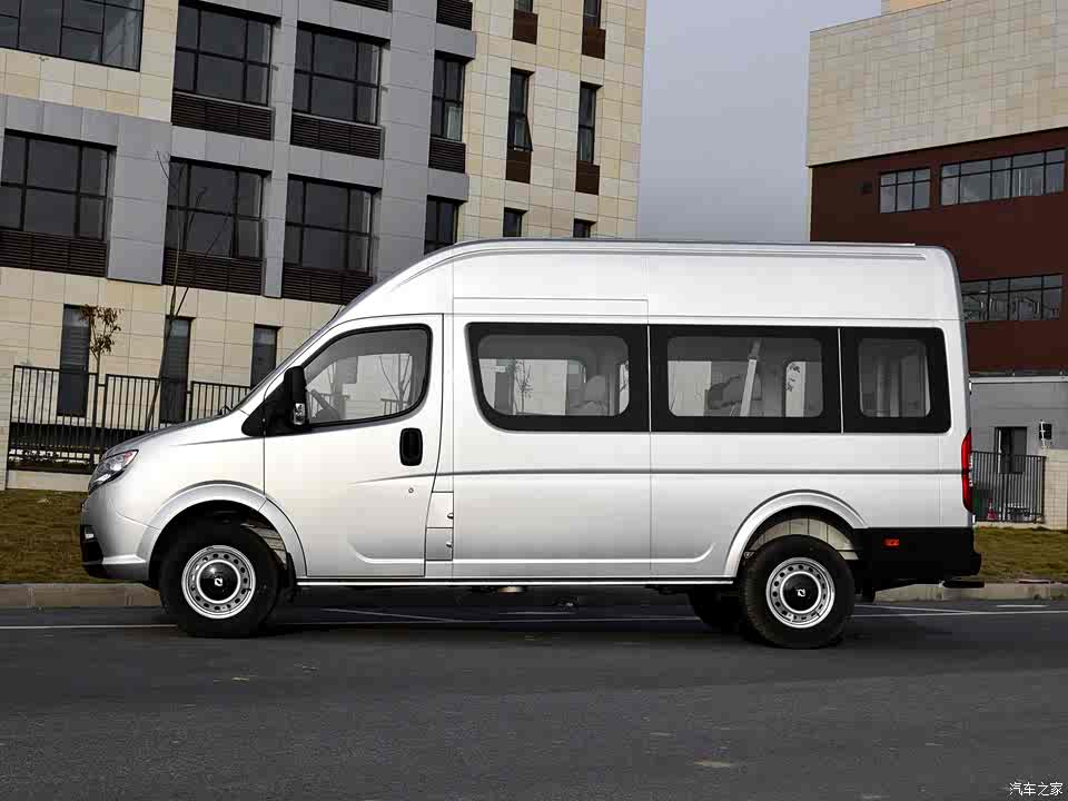 东风汽车 御风 2016款 2.5t 领运版 御利宝长轴高顶zd25 国v