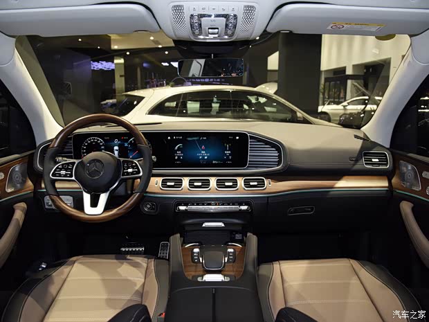 奔驰gls售价1033万起欢迎到店垂询