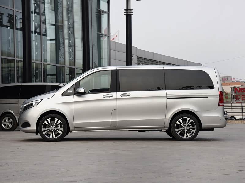 福建奔驰 奔驰v级 2016款 v 260 领航版