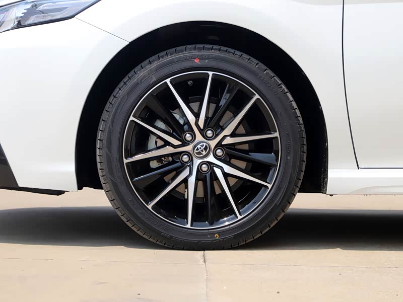 广汽丰田 凯美瑞 2021款 2.0s 锋尚版