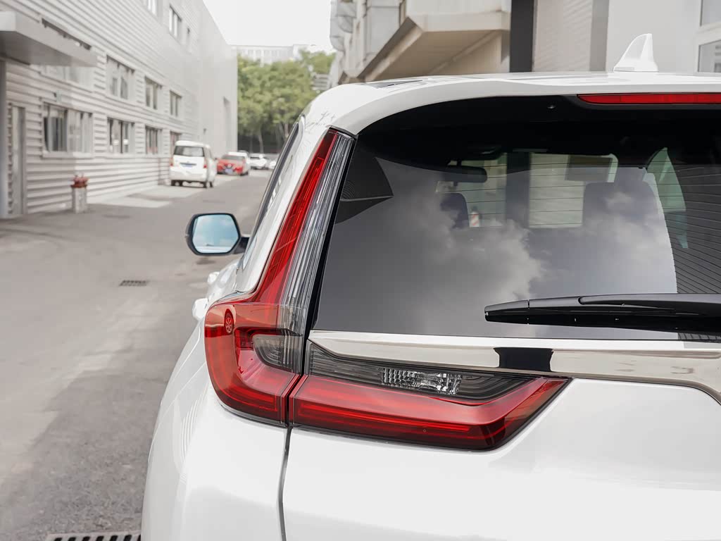 东风本田 本田cr-v 2021款 锐·混动 2.0l 两驱净·黑爵士版