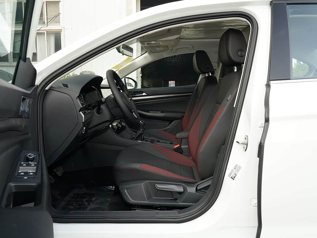 一汽-大众 宝来 2021款 1.5l 手动舒适智联版