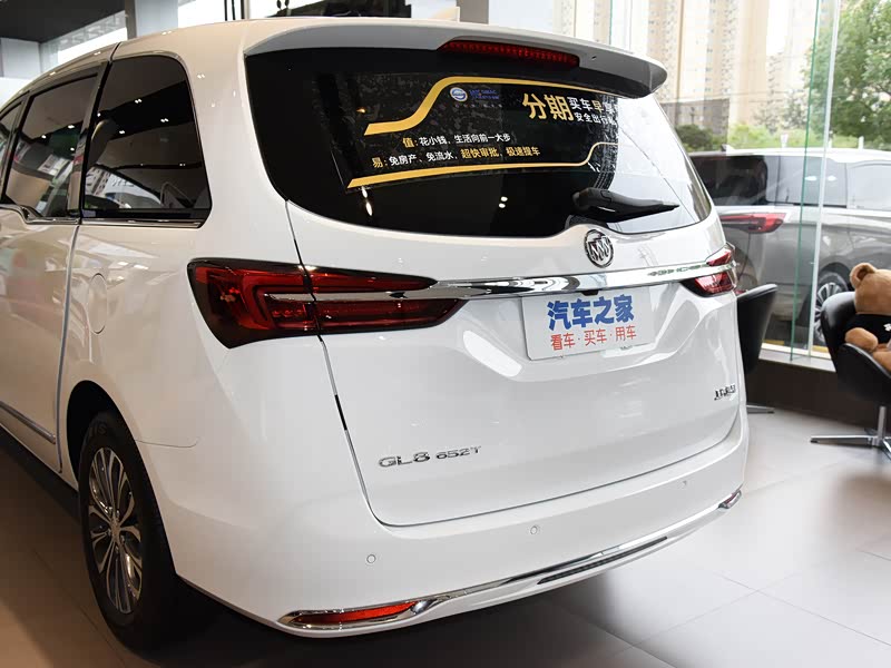 上汽通用别克 别克gl8 2020款 陆上公务舱 652t 豪华型福祉版