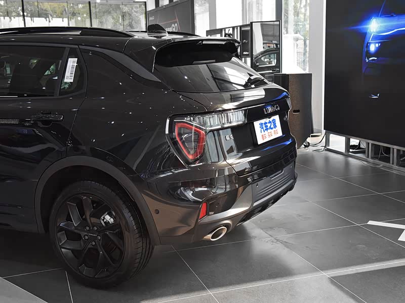 领克 领克01 2021款 2.0td 四驱暗夜版