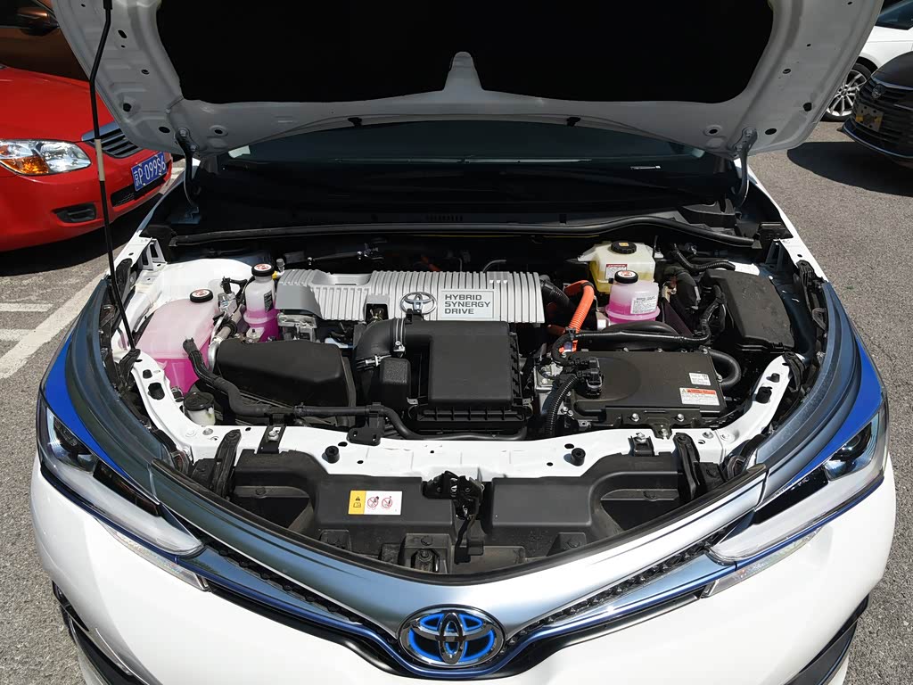 一汽丰田 卡罗拉双擎e  2019款 1.8l e-cvt先锋版