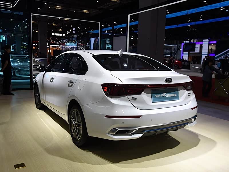 东风悦达起亚 起亚k3新能源 2020款 ev 智享互联版 中控方向盘