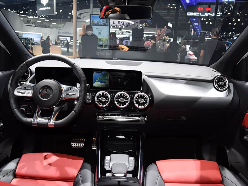 梅赛德斯-amg 奔驰gla amg 2021款 试装车