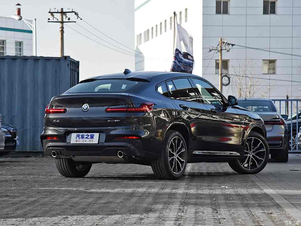售45595859万元新款宝马x4正式上市