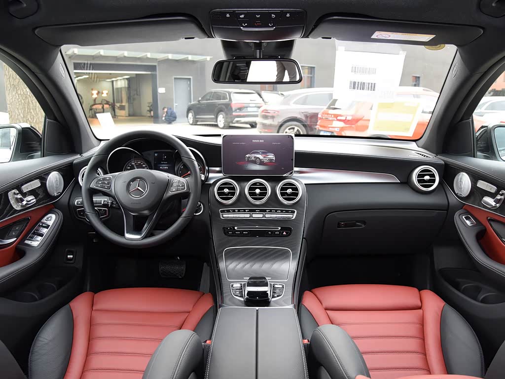 奔驰(进口) 奔驰glc(进口) 2019款 改款 glc 300 4matic 轿跑suv