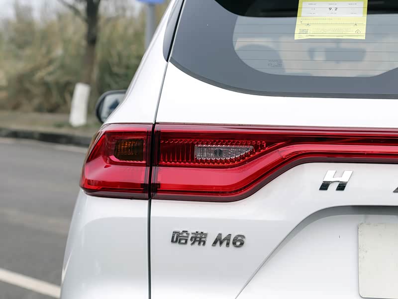 长城汽车 哈弗m6 2021款 plus 1.5t 手动豪华智联型