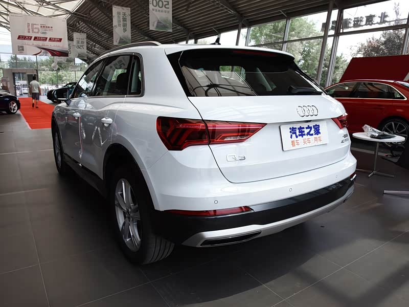 一汽-大众奥迪 奥迪q3 2019款 40 tfsi 时尚致雅型