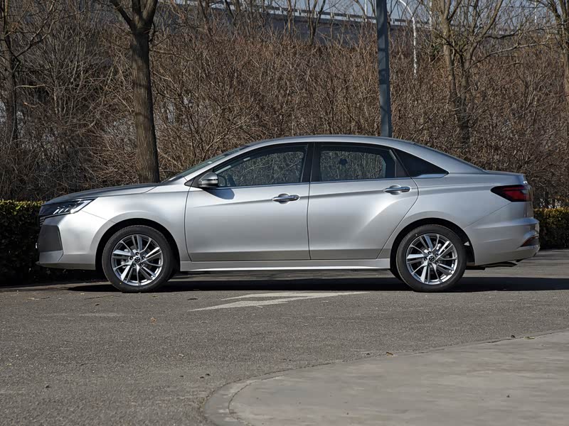 东风日产 启辰d60 2021款 plus 1.6l xv cvt智领版