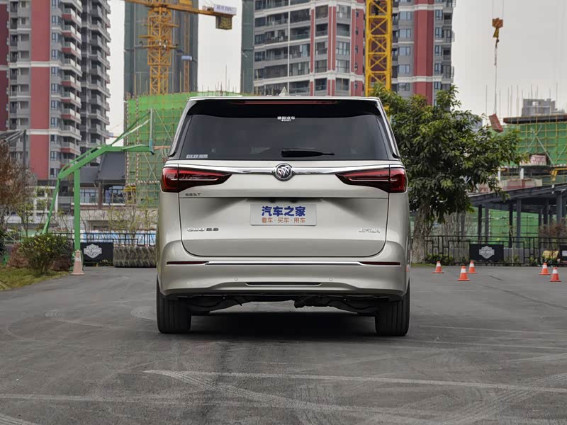 上汽通用别克 别克gl8 2021款 es陆尊 653t 旗舰型