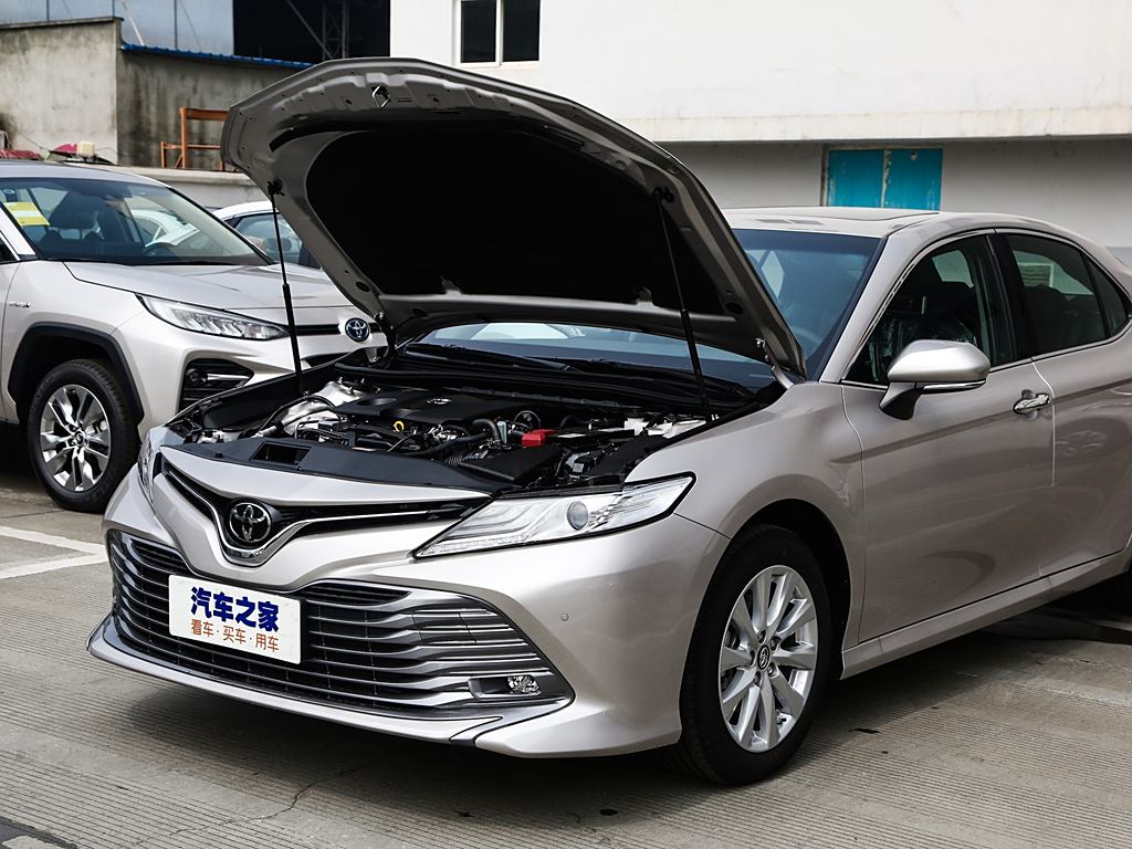 广汽丰田 凯美瑞 2019款 改款 2.0g 豪华版