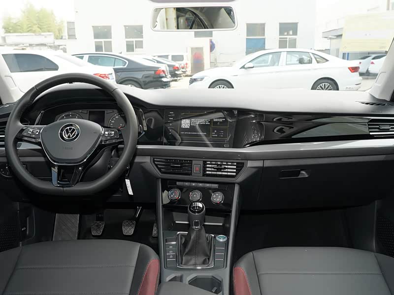 一汽-大众 宝来 2021款 1.5l 手动舒适智联版