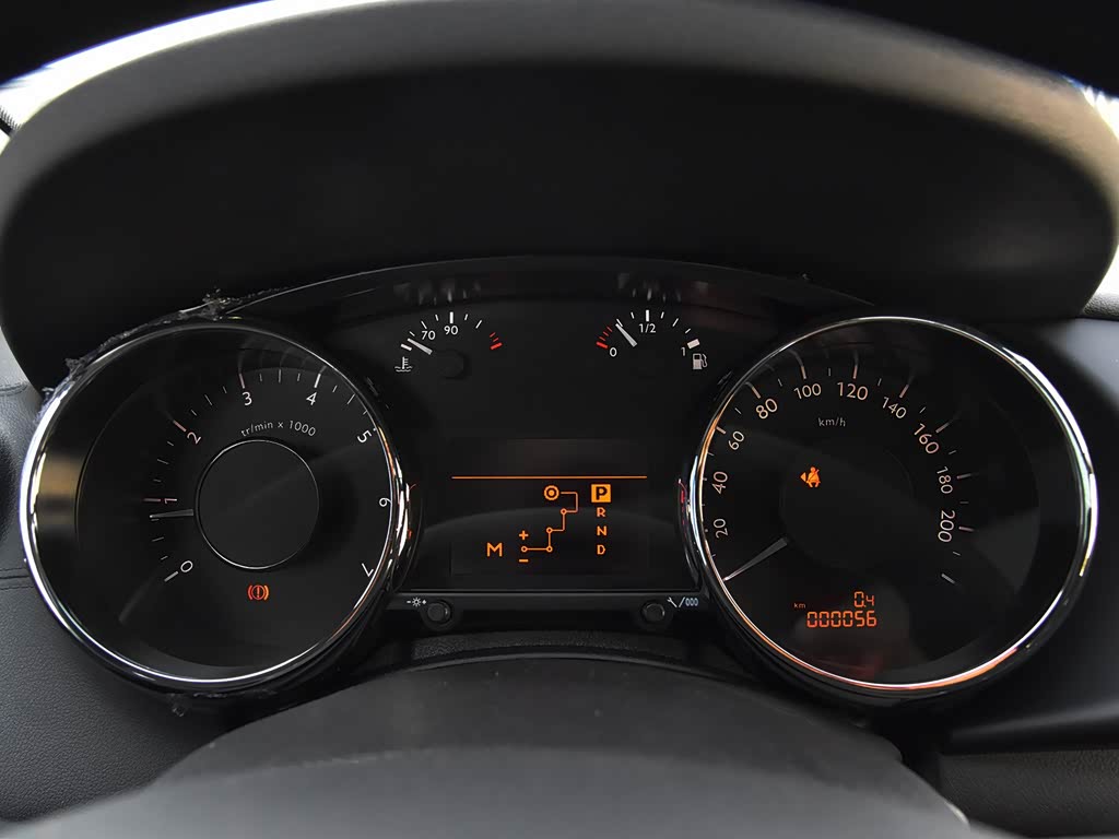 东风标致 标致3008 2019款 350thp 自动领先版 中控方向盘 已经是最后