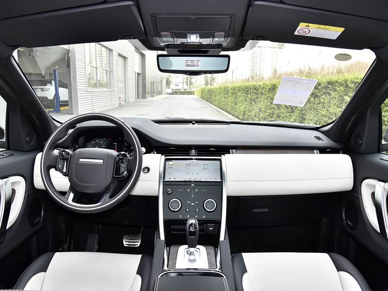 奇瑞捷豹路虎 发现运动版 2021款 249ps r-dynamic se 性能科技版 5座