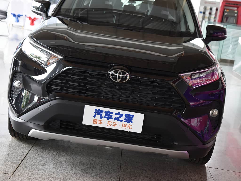 一汽丰田 rav4荣放 2021款 2.0l cvt四驱风尚plus版