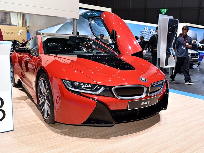宝马(进口) 宝马i8 2016款 质子红限量版