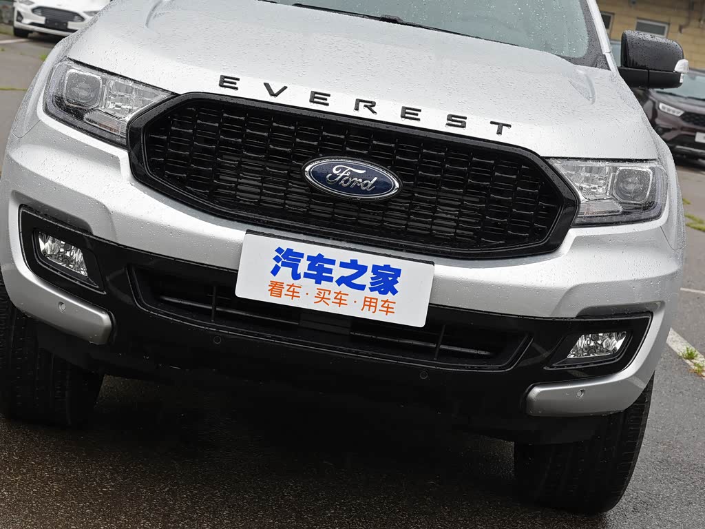 江铃福特 撼路者 2020款 运动版 2.3t 汽油自动四驱旗舰版 7座