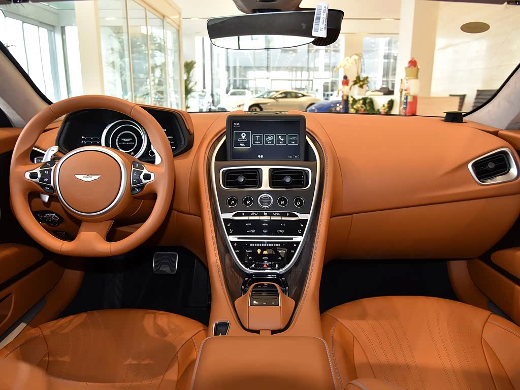 0t v8 coupe 中控方向盘 已经是最后一张,您还可以查看