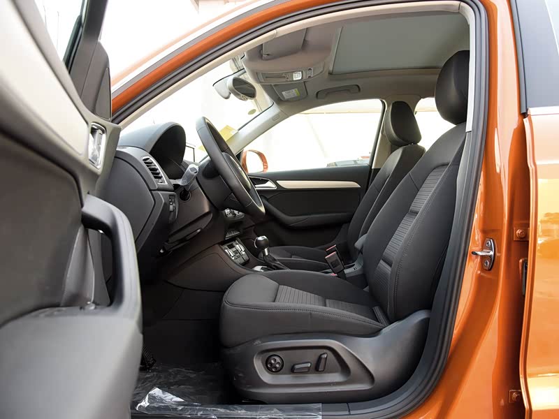 一汽奥迪 奥迪q3 2016款 30 tfsi 典藏版 智领型