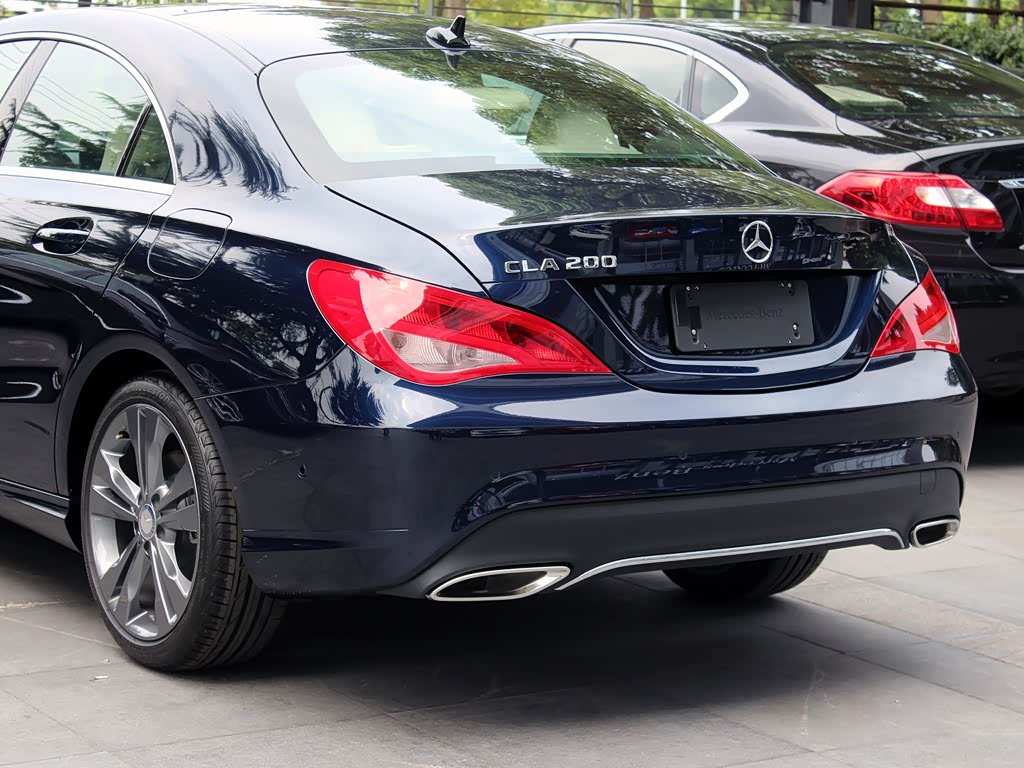 奔驰(进口) 奔驰cla级 2016款 改款 cla 200 动感型