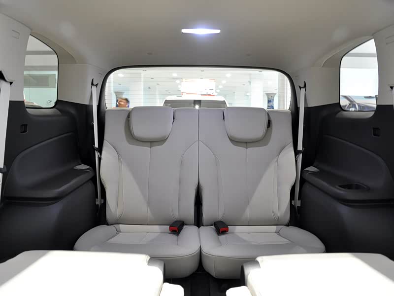 上汽通用别克 别克gl6 2018款 18t 6座精英型 车厢座椅 已经是最后一