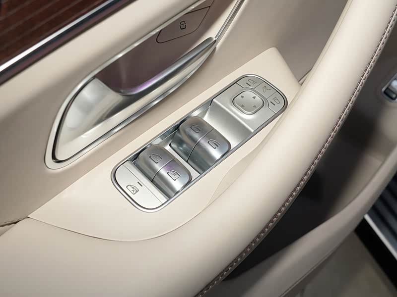 奔驰上海东华之星>梅赛德斯-迈巴赫>迈巴赫gls>2021款gls6004matic