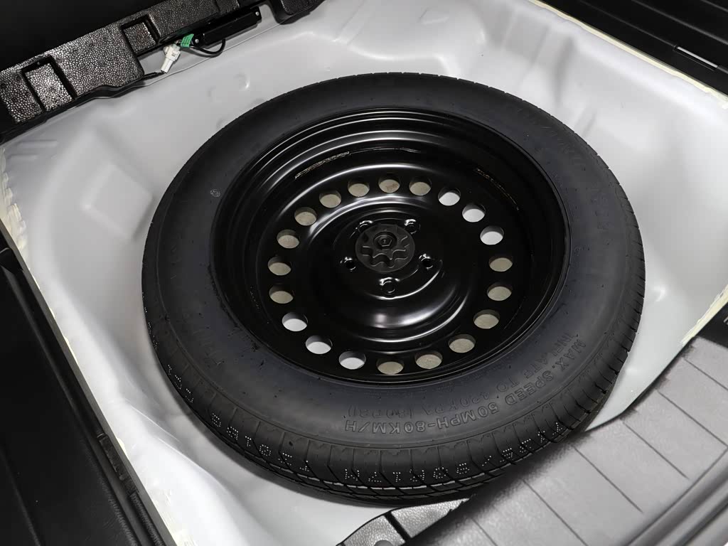 长城汽车 哈弗m6 2021款 plus 1.5t dct尊贵智联型