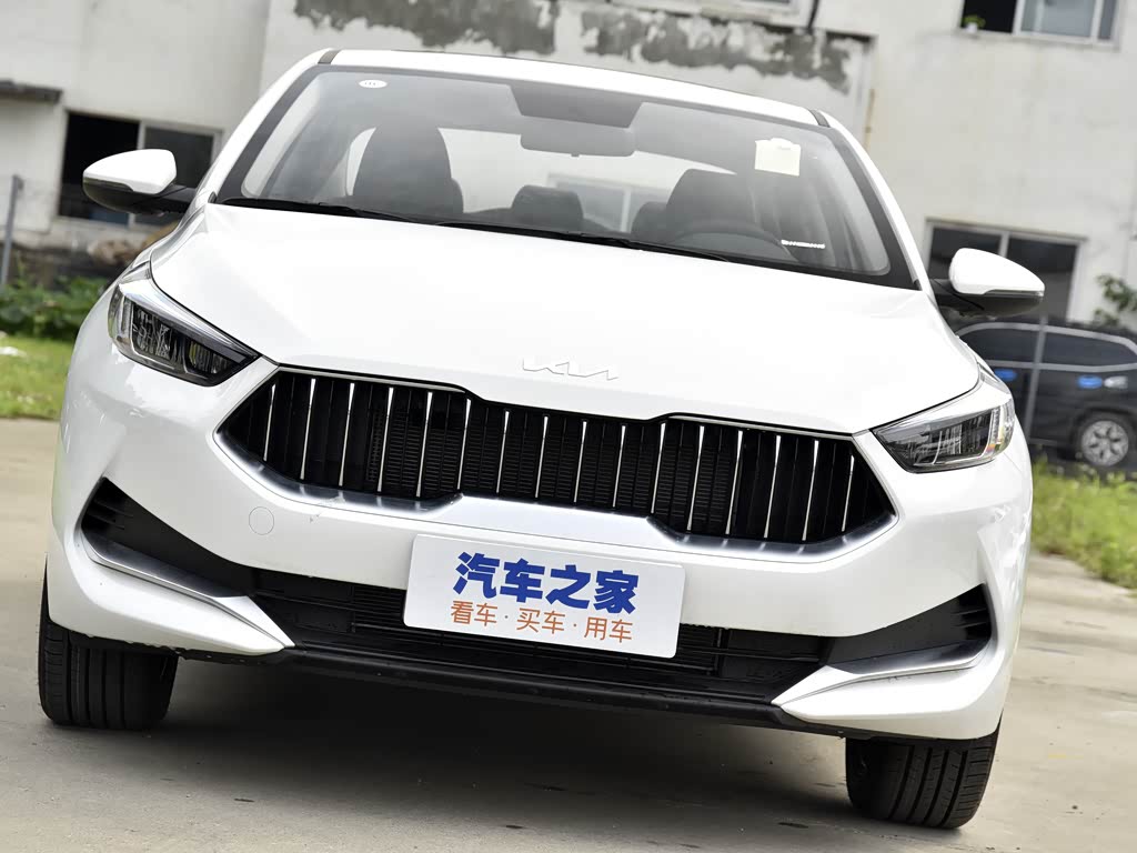 悦达起亚 起亚k3 2021款 改款 1.5l cvt时尚版