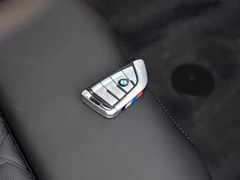 【2019款 m8 双门轿跑车 报价】宝马m8图片_配置_重庆宝源行宝马体验