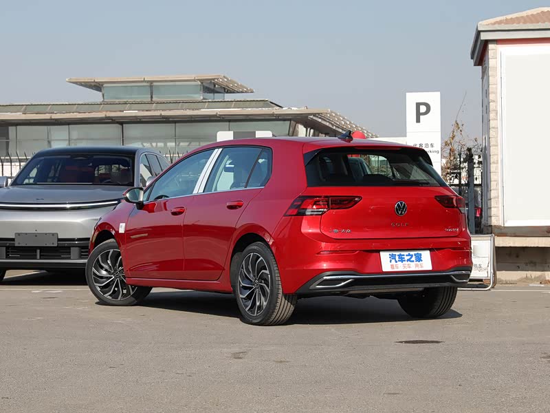 一汽-大众 高尔夫 2023款 200tsi dsg pro
