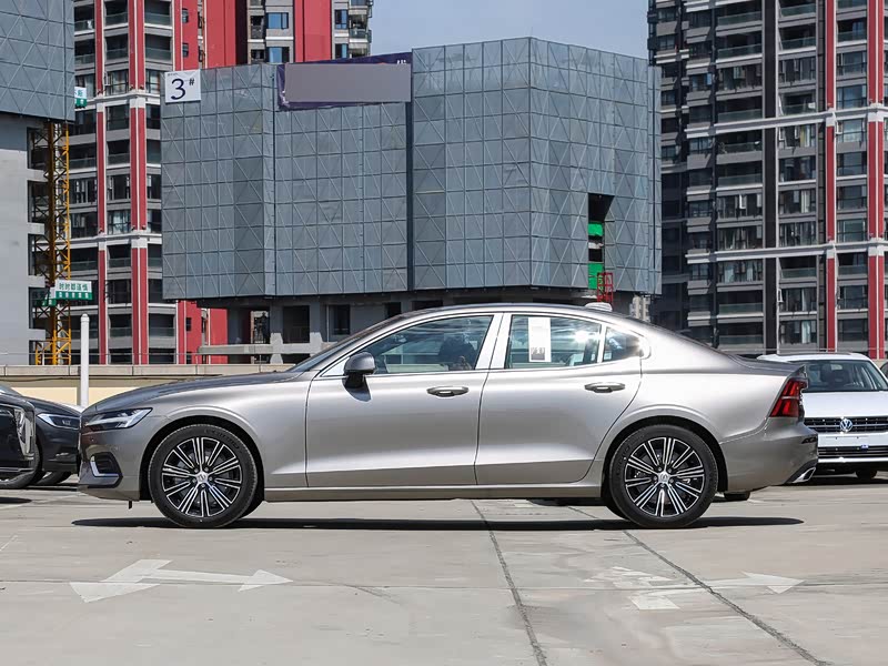 沃尔沃亚太 沃尔沃s60 2022款 b4 智远豪华版