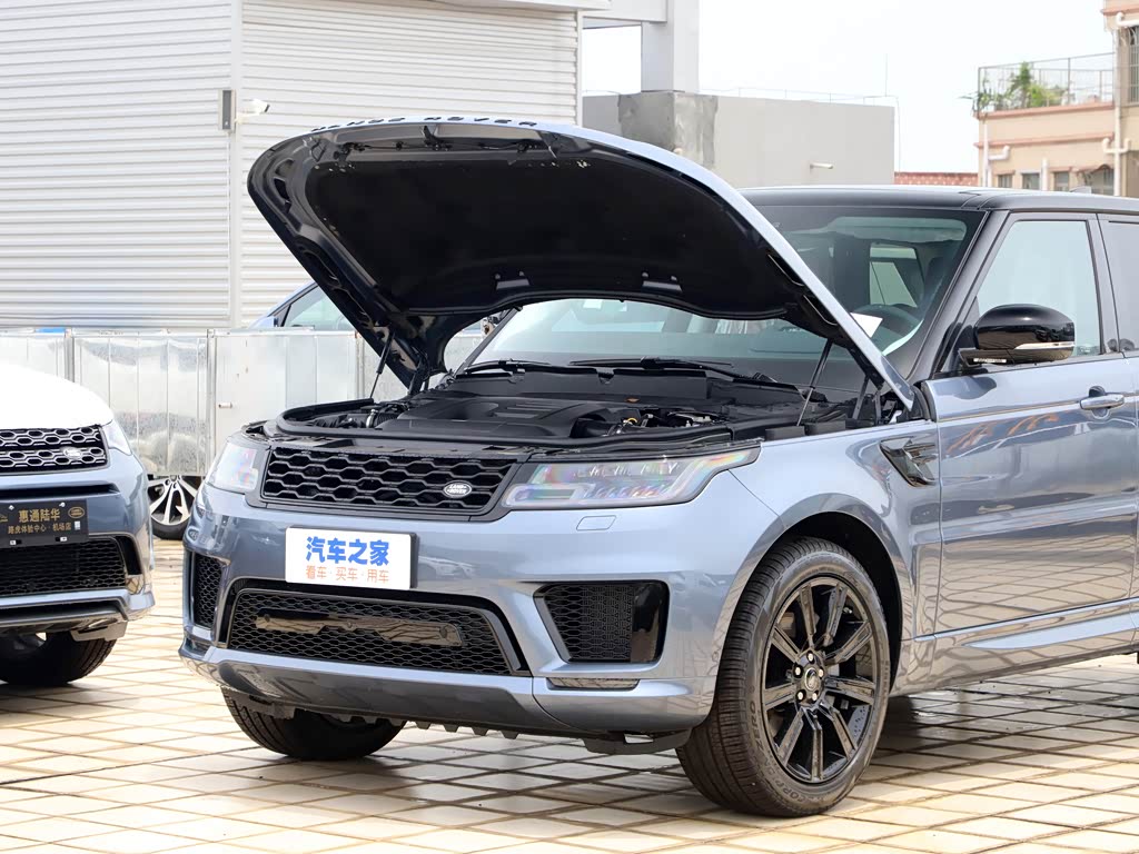 路虎(进口) 揽胜运动版 2022款 3.0 l6 耀黑版