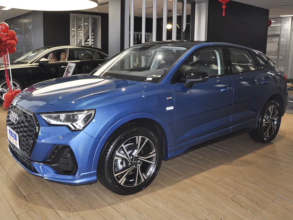 一汽奥迪 奥迪q3 sportback 2023款 40 tfsi 时尚型