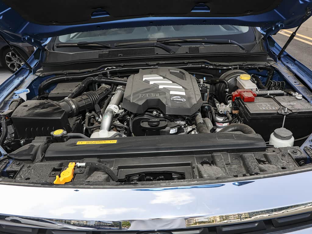 郑州日产 锐骐6 2021款 2.3t手动四驱柴油标准型平底长货箱m9t