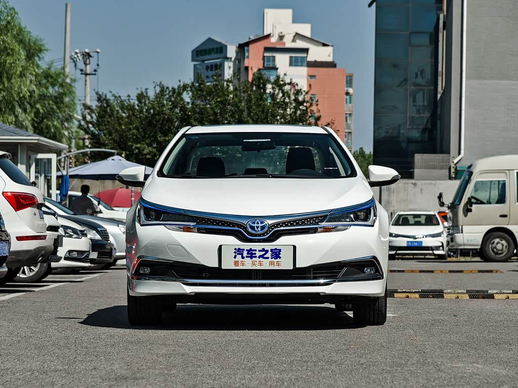 一汽丰田 卡罗拉双擎e  2019款 1.8l e-cvt先锋版