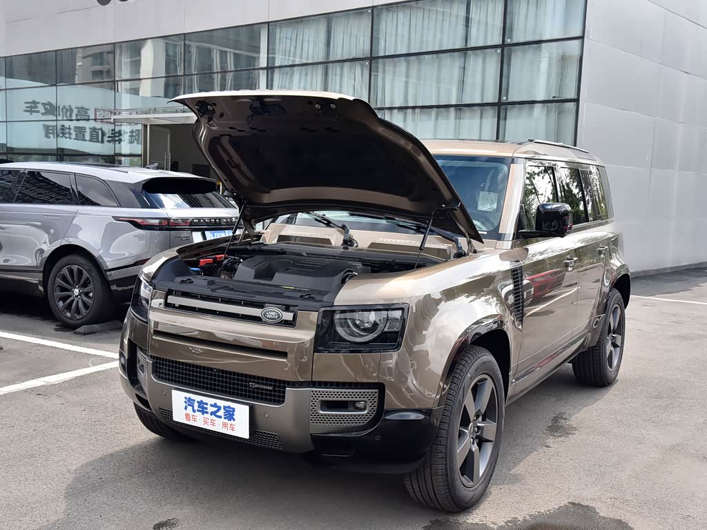 路虎(进口) 路虎卫士 2022款 110 p400 x-dynamic hse