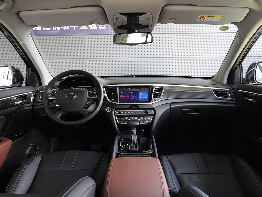 广汽乘用车 传祺gs7 2019款 390t 两驱豪华型